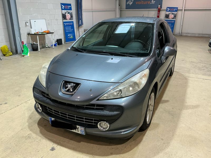 Peugeot 207 1.6 THP — 1/8