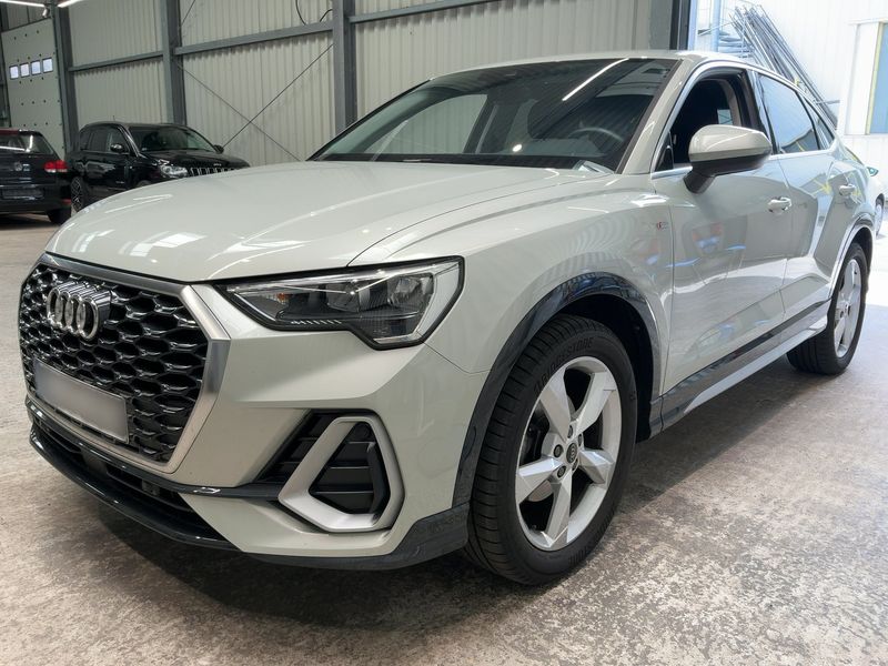 Audi Q3 Sportback 35 TFSI — 1/8