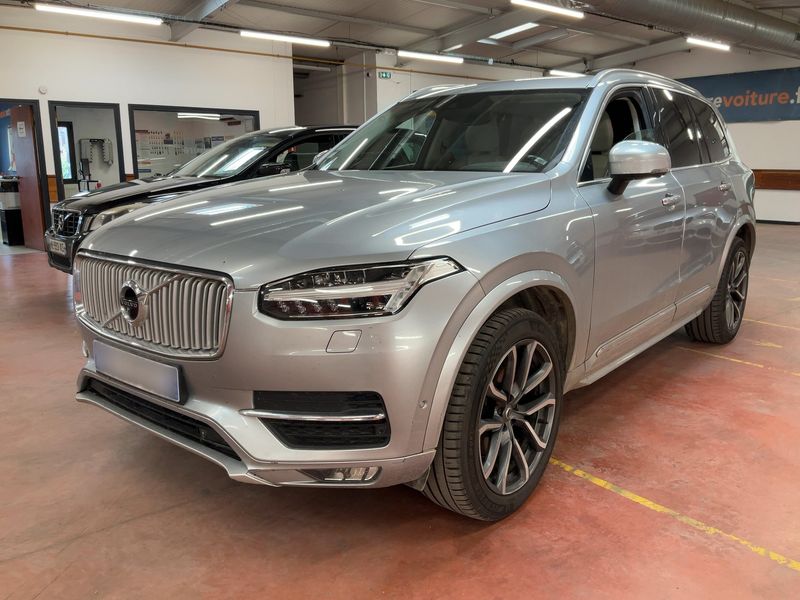 Volvo XC90 2.0 D5 — 1/8