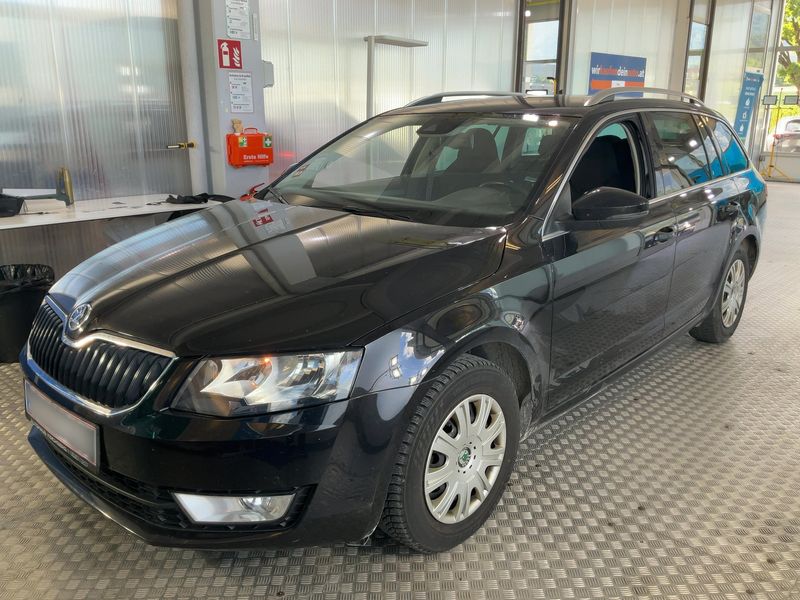 Skoda Octavia 1.6 TDI — 1/8