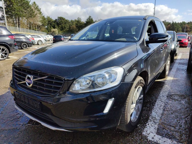 Volvo XC60 2.0 D3 — 1/8