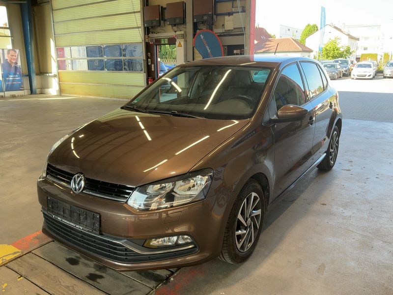 Volkswagen Polo 1.2 TSI — 1/8