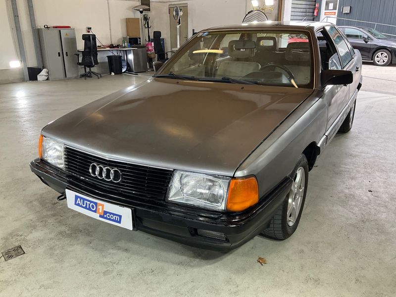 Audi 100 2.0 — 1/8