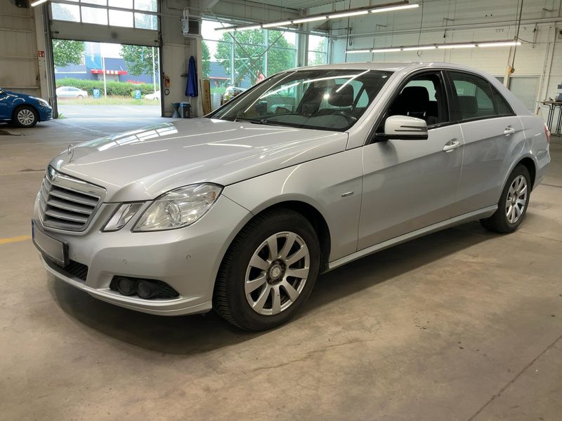Mercedes-Benz E-Klasse E 250 CDI — 1/8