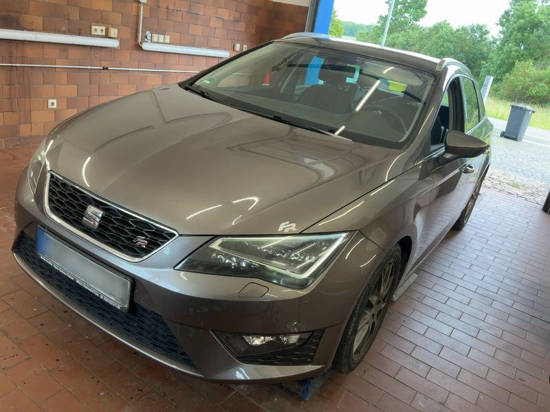 Seat Leon 1.4 TSI — 1/8