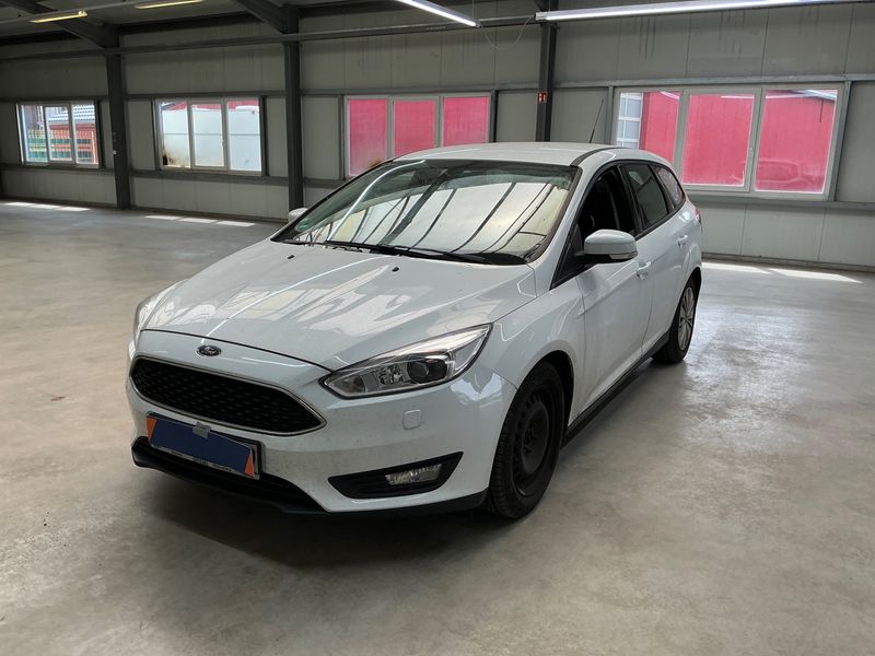 Ford Focus 1.0 EcoBoost — 1/8