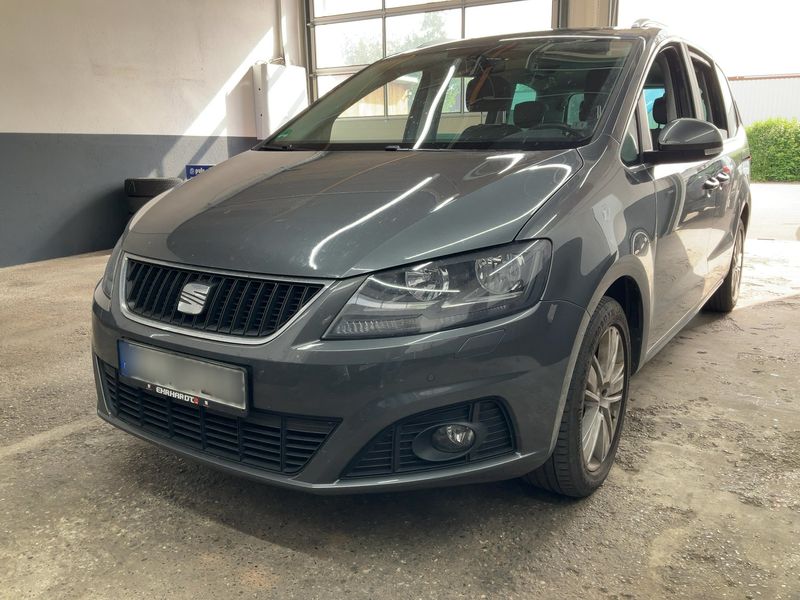 Seat Alhambra 2.0 TDI — фото 1