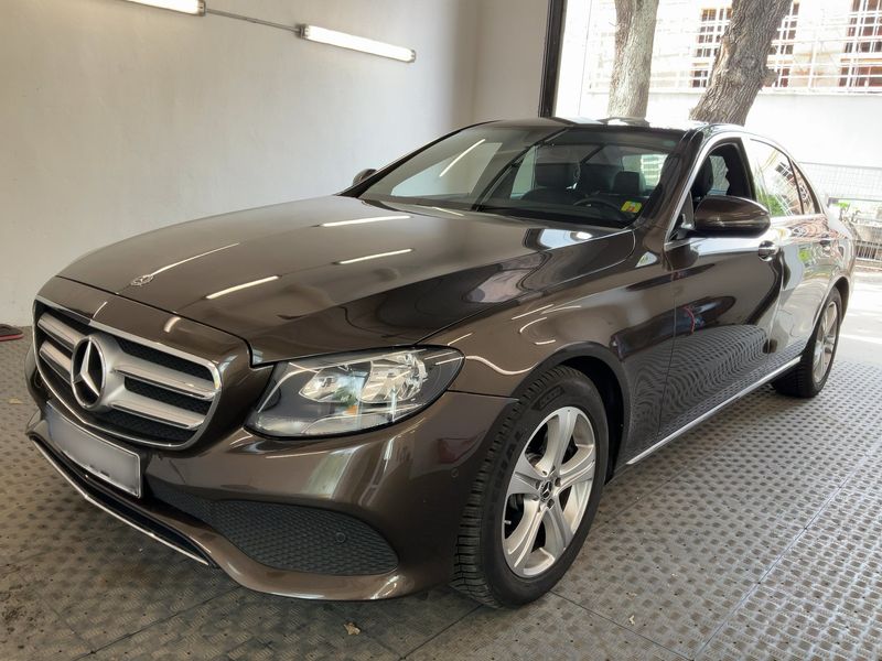Mercedes-Benz E-Klasse E 220 d — 1/8
