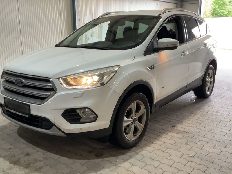 Ford Kuga 2.0 TDCi — фото 1