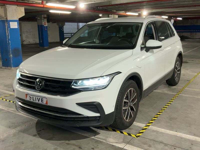 Volkswagen Tiguan 1.4 eHybrid — фото 1