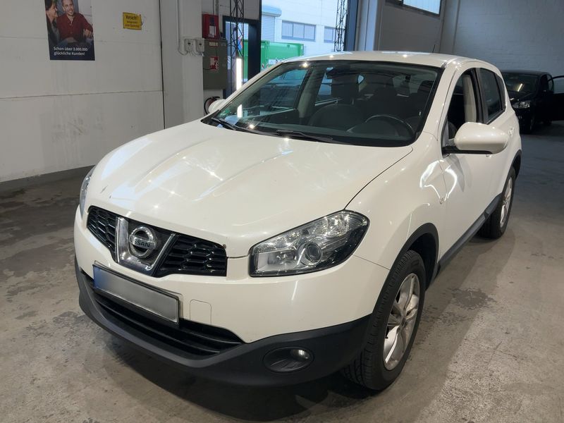 Nissan Qashqai 1.5 Turbodiesel — 1/8