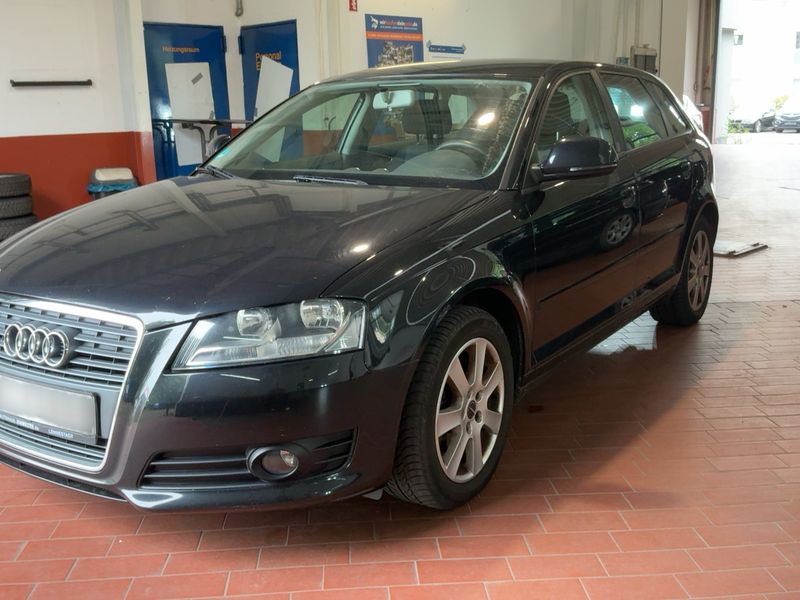 Audi A3 Sportback 1.4 TFSI — 1/8