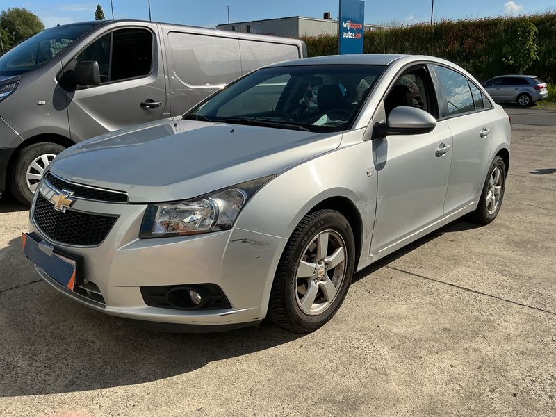 Chevrolet Cruze 1.6 — фото 1