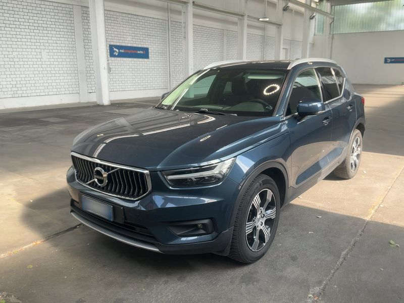 Volvo XC40 2.0 D3 — 1/8
