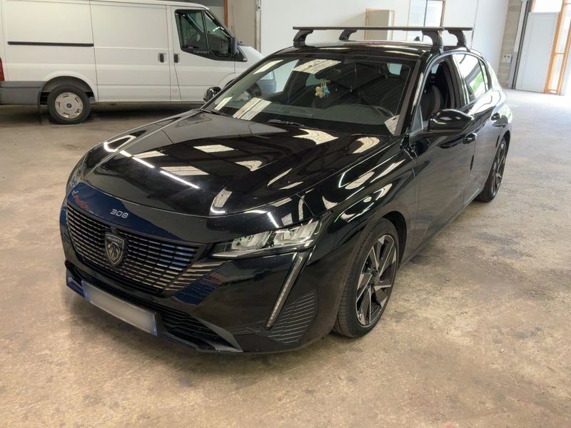 Peugeot 308 1.2 PureTech — 1/8