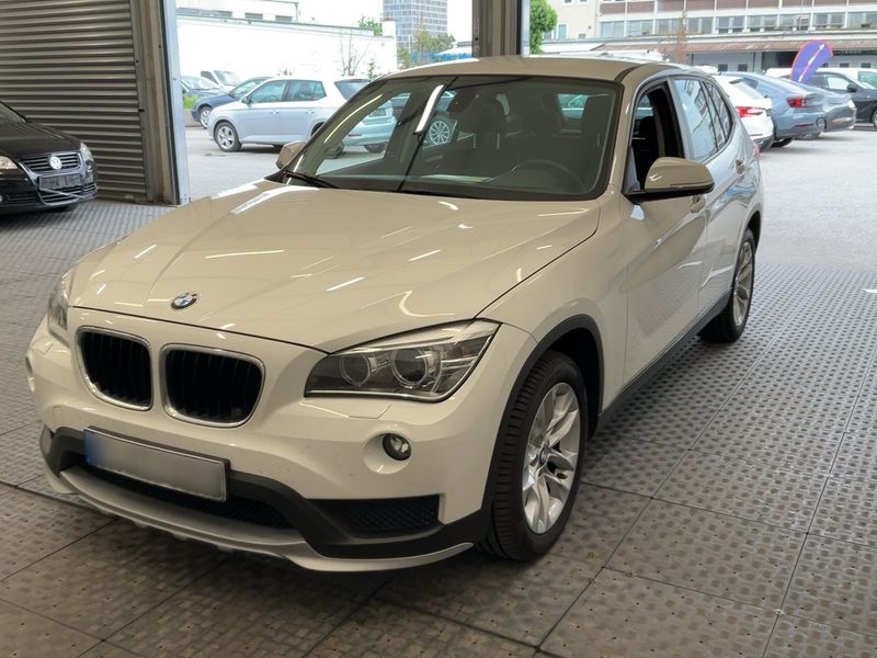 BMW X1 sDrive 18i — 1/8