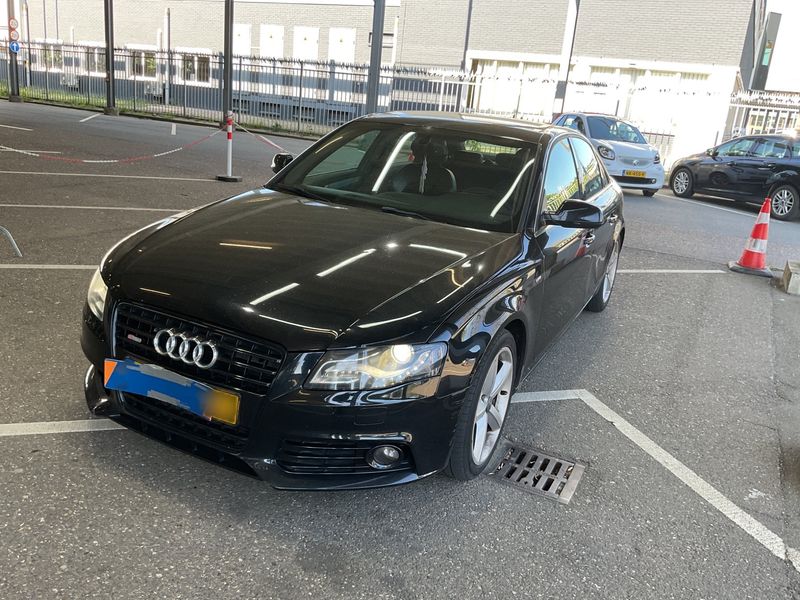 Audi A4 1.8 TFSI — 1/8