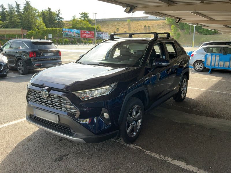 Toyota RAV 4 2.5 Hybrid — фото 1