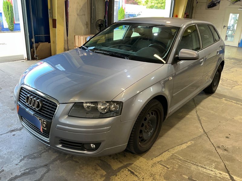 Audi A3 Sportback 1.6 — фото 1