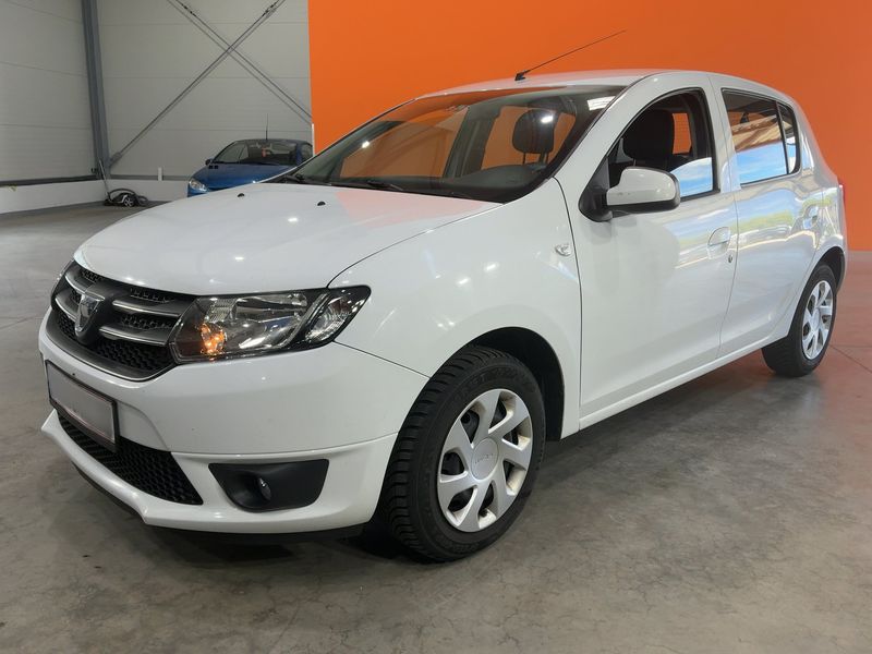 Dacia Sandero 0.9 TCe — 1/8