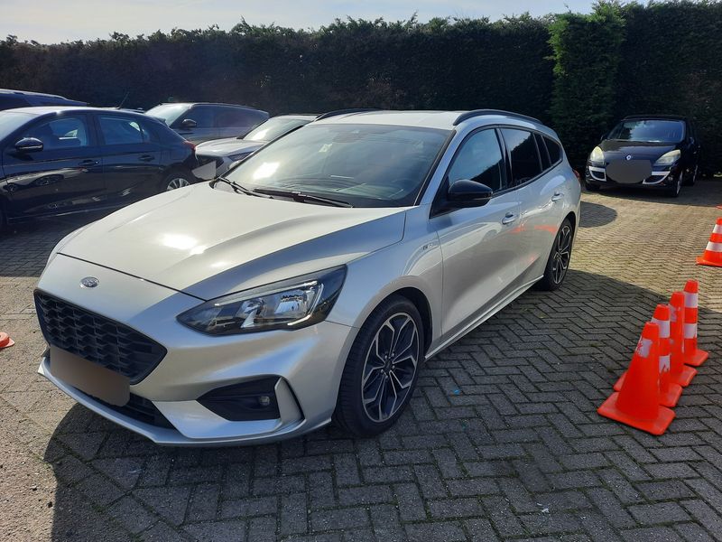 Ford Focus 1.0 EcoBoost — 1/8