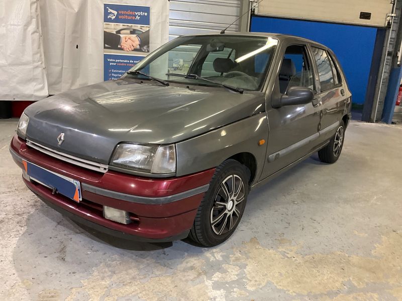 Renault Clio 1.4 — 1/8