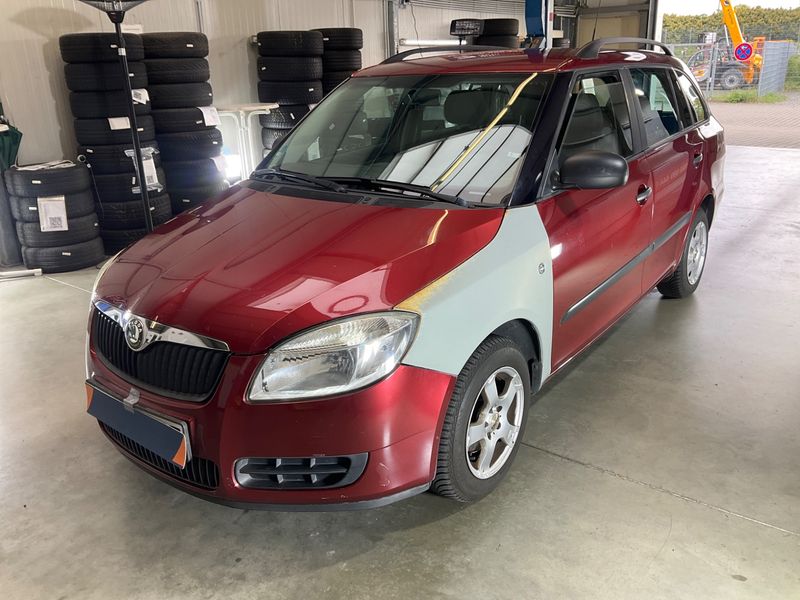 Skoda Fabia 1.2 — фото 1