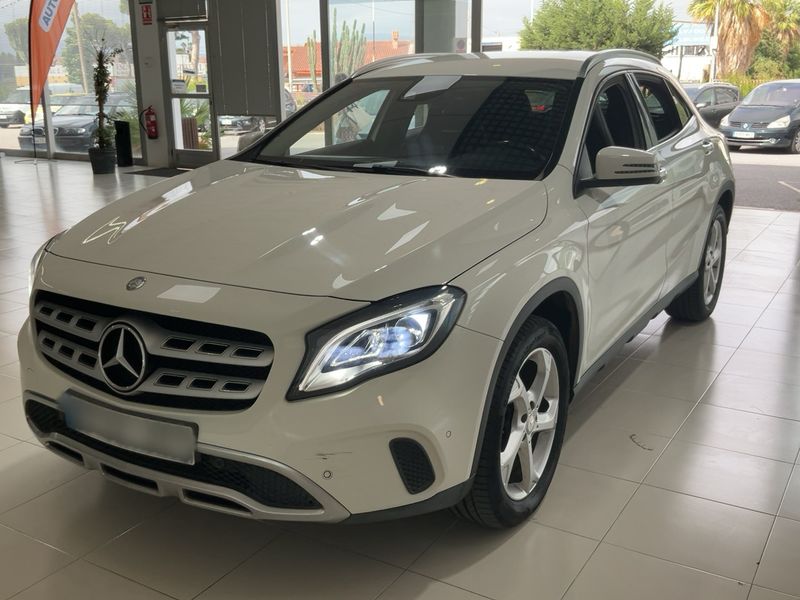 Mercedes-Benz GLA-Klasse GLA 220 d — 1/8