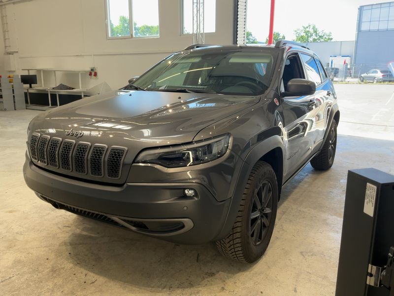 Jeep Cherokee 2.0 TGDi — фото 1