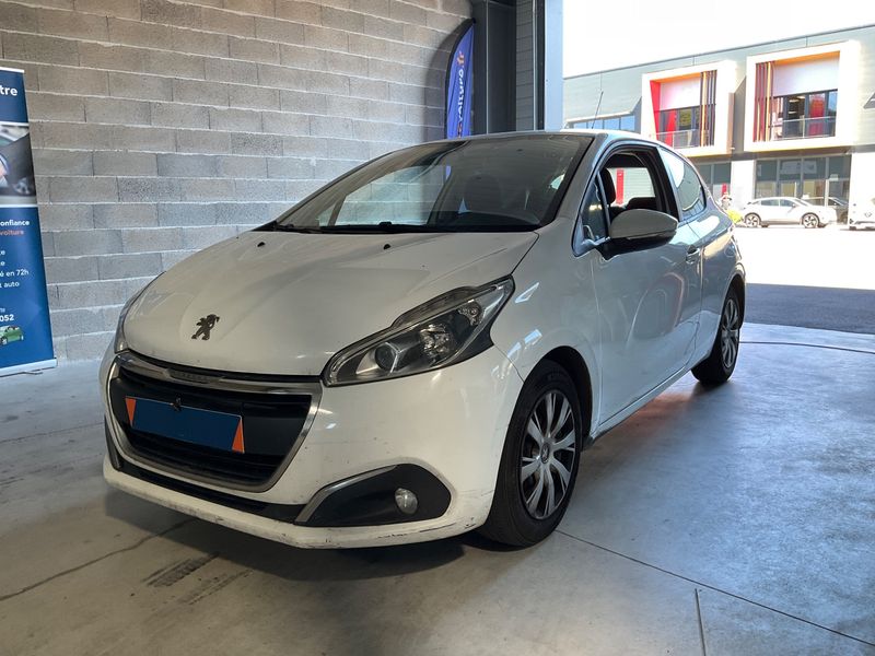 Peugeot 208 1.6 Blue-HDi — 1/8