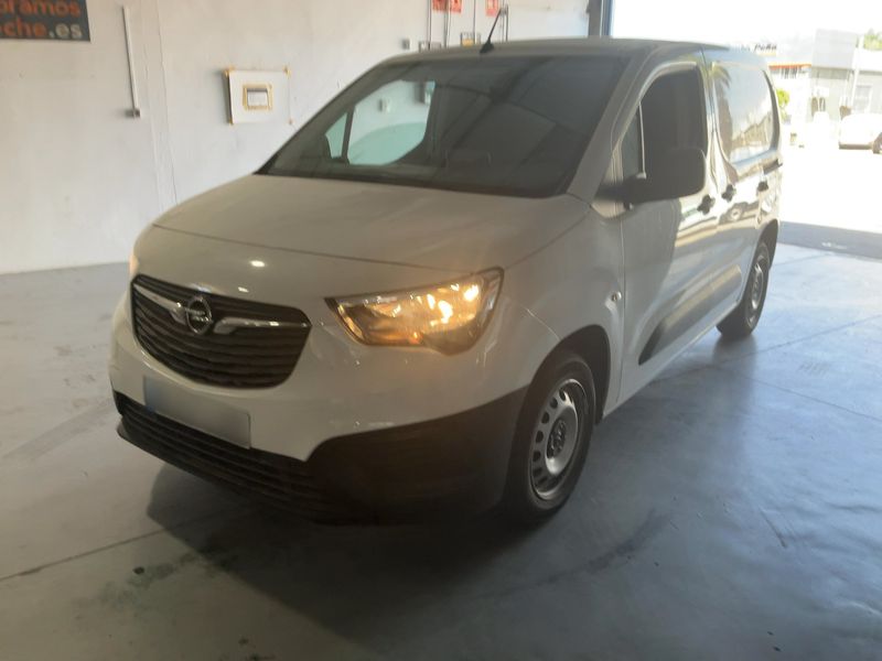Opel Combo 1.5 CDTI — 1/8