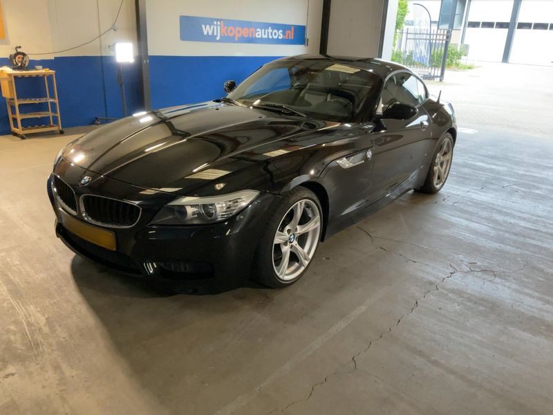 BMW Z4 sDrive 30i — 1/8