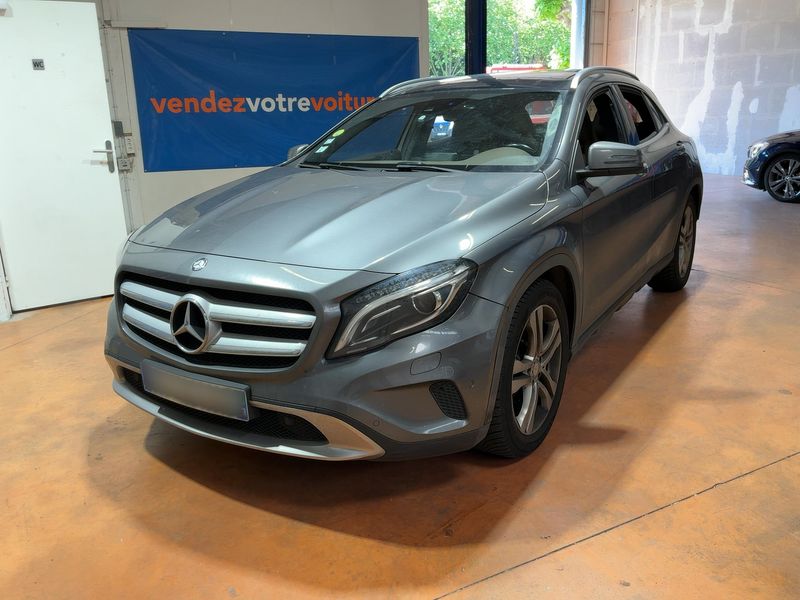 Mercedes-Benz GLA-Klasse GLA 220 d — фото 1