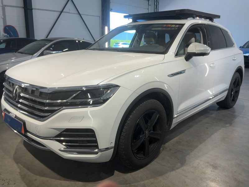 Volkswagen Touareg 3.0 V6 TDI — фото 1