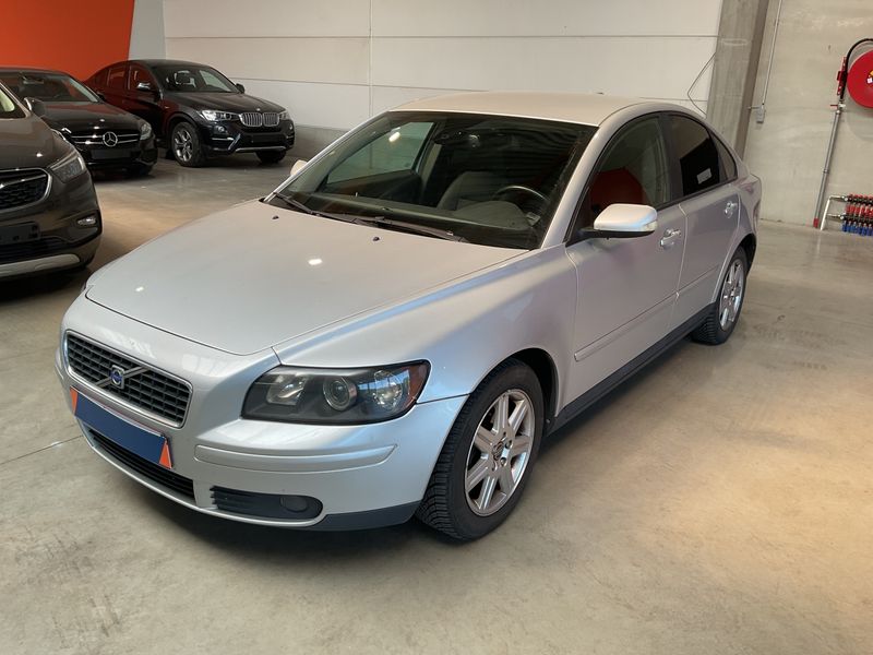 Volvo S40 1.6 D — 1/8