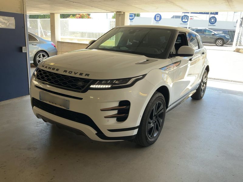 Land Rover Evoque P300e Hybrid — фото 1
