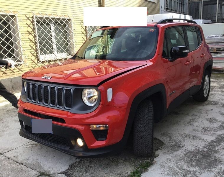 Jeep Renegade 1.3 T4 4xe Plug-in Hybrid — 1/8