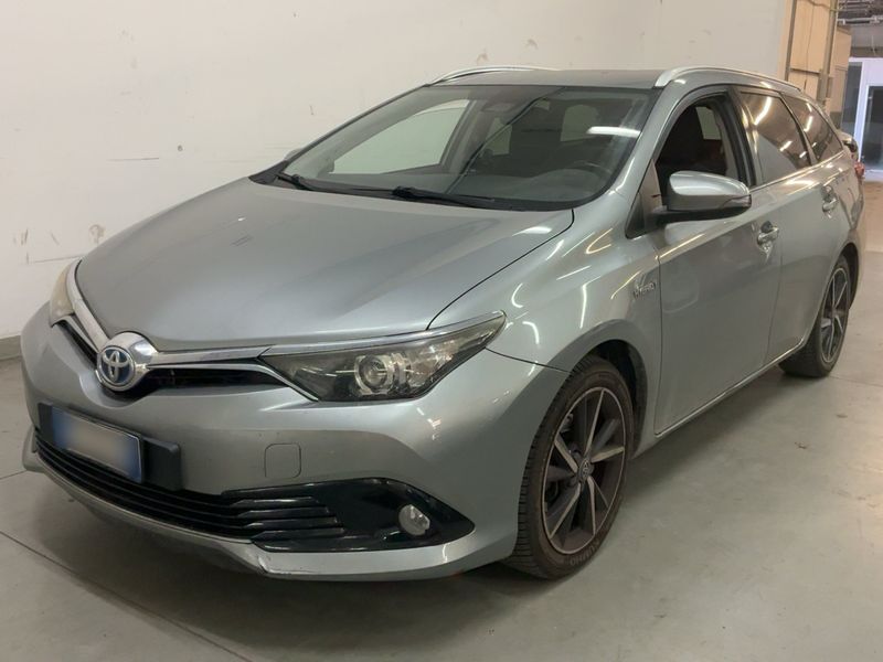 Toyota Auris Touring Sports 1.8 Hybrid — фото 1