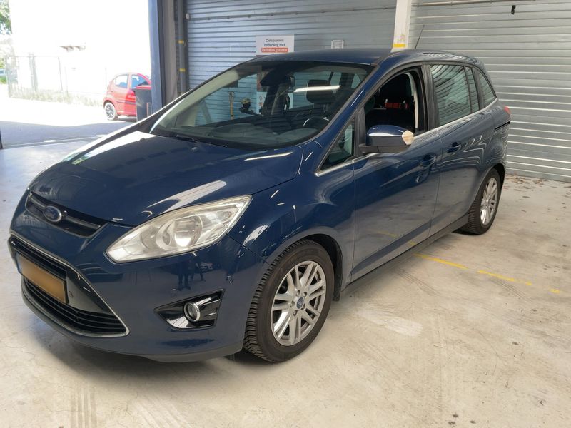Ford Grand C-Max 1.6 EcoBoost — фото 1