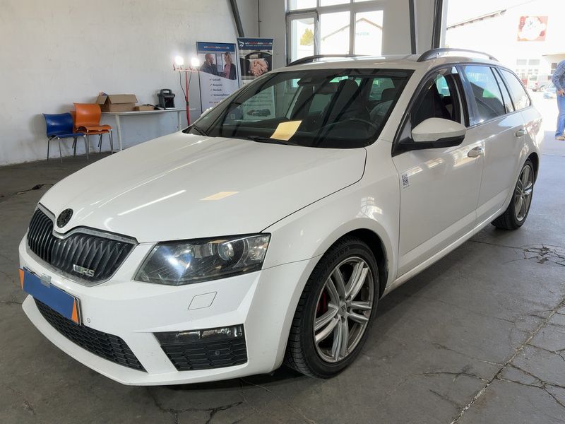 Skoda Octavia 2.0 TDI — 1/8