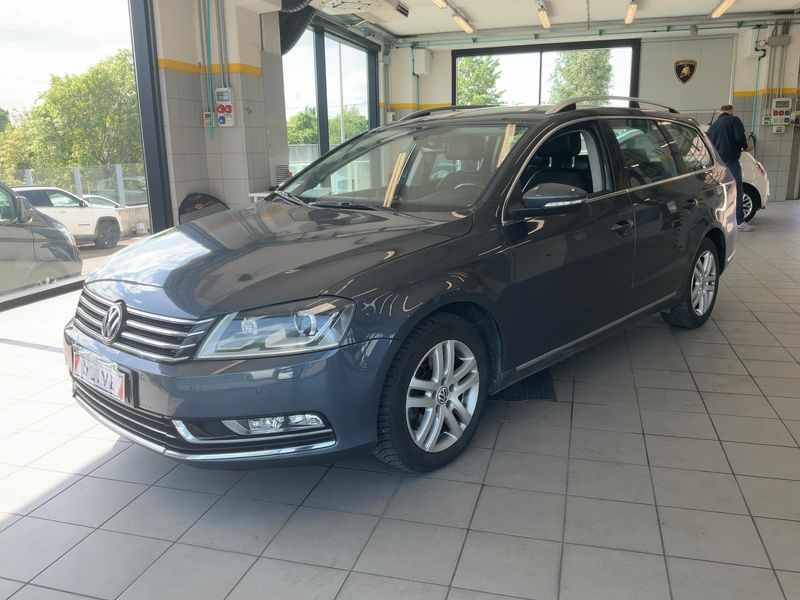 Volkswagen Passat 2.0 TDI — 1/8