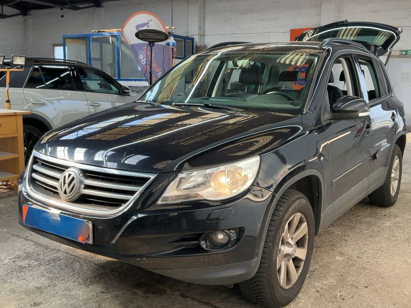 Volkswagen Tiguan 2.0 TSI — фото 1