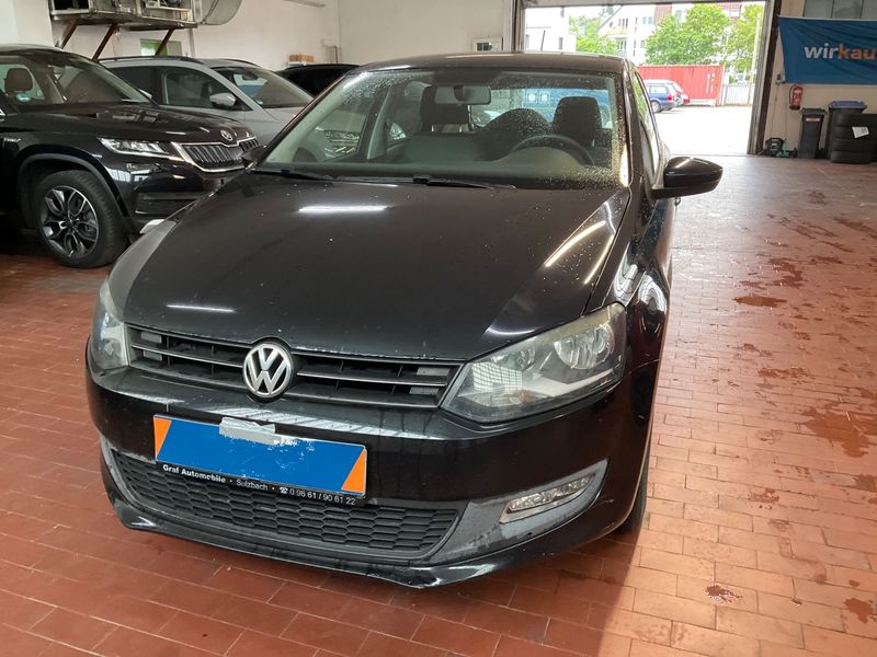 Volkswagen Polo 1.4 FSI — 1/8