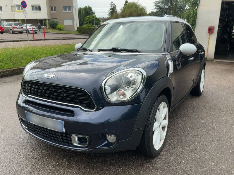 MINI Countryman Cooper SD — 1/8