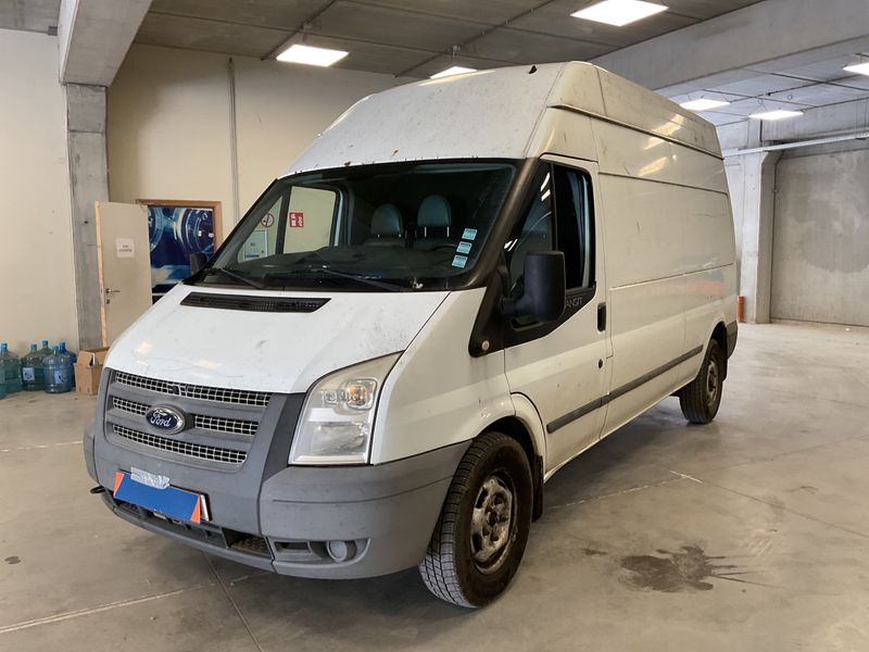 Ford Transit 2.2 TDCi — 1/8