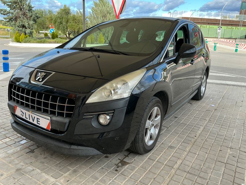 Peugeot 3008 1.6 Blue-HDi — 1/8