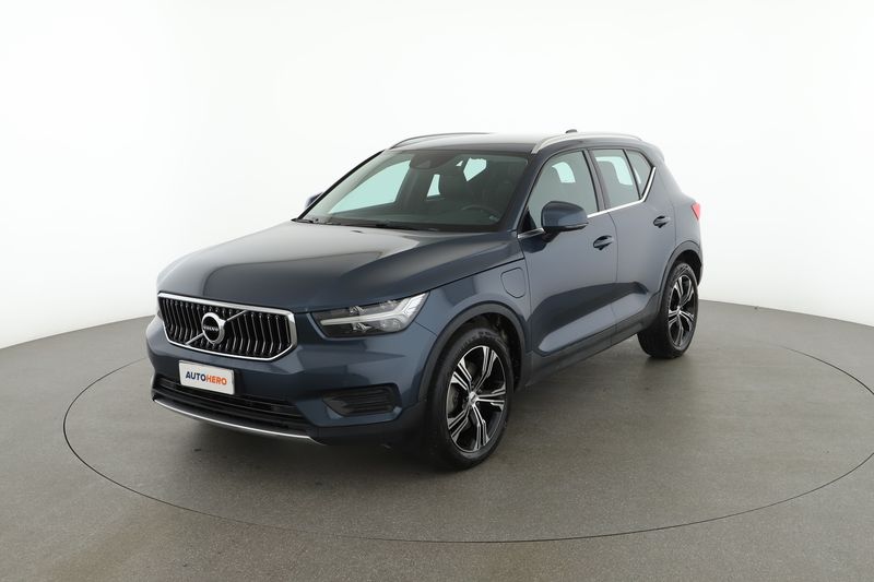 Volvo XC40 1.5 T5 Plug-in Hybrid — 1/8