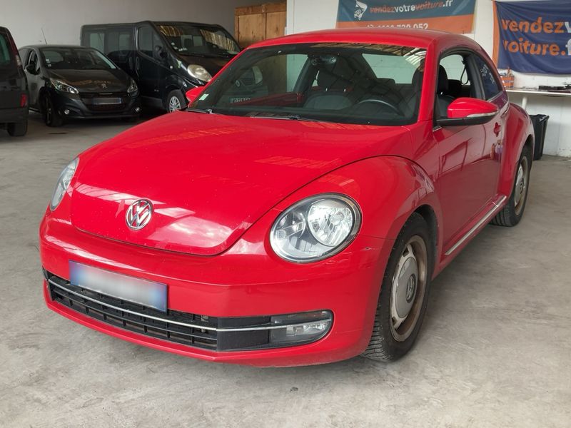 Volkswagen Beetle 1.6 TDI — 1/8