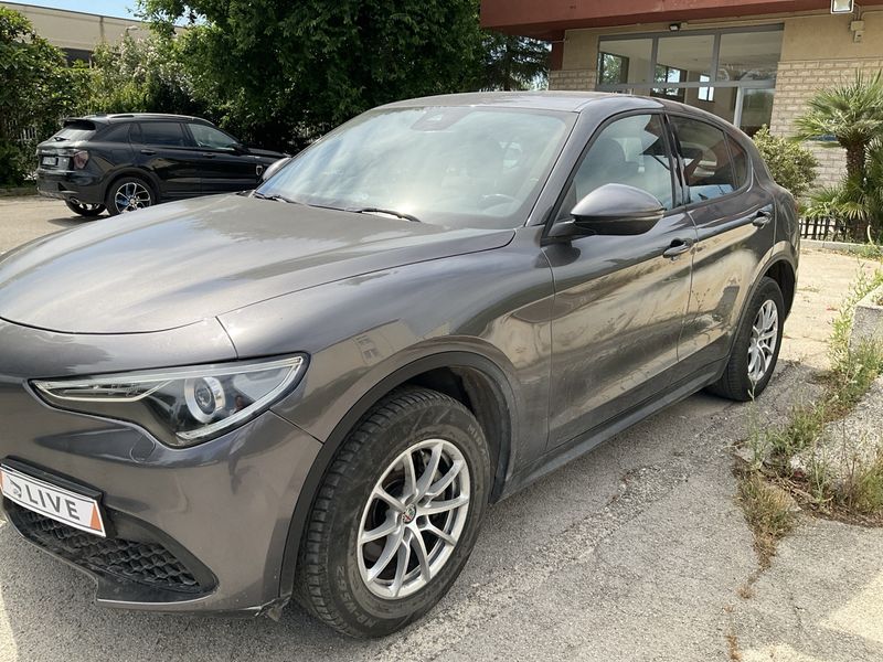 Alfa Romeo Stelvio 2.2 JTDM — 1/8