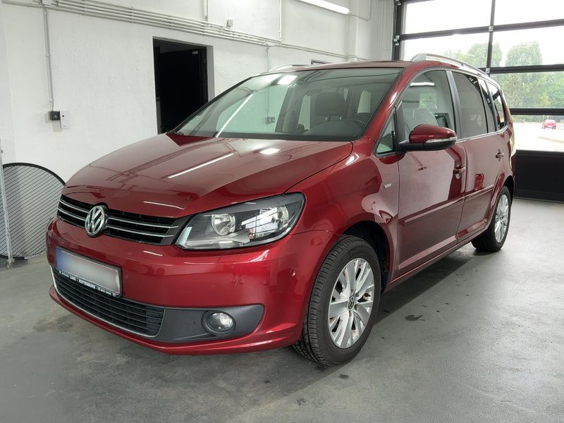 Volkswagen Touran 1.2 TSI — 1/8
